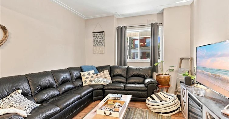 Upper-15 Clinton Street, Hamilton, ON, L8L 3J7 - 8