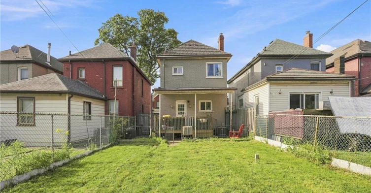 Upper-15 Clinton Street, Hamilton, ON, L8L 3J7 - 34
