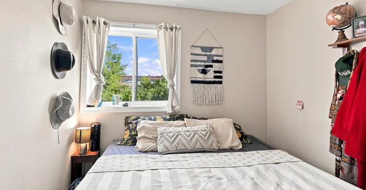 Upper-15 Clinton Street, Hamilton, ON, L8L 3J7 - 19