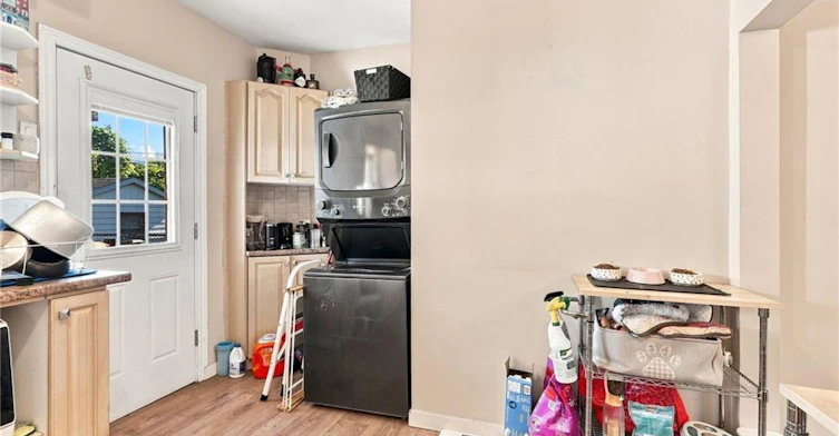 Upper-15 Clinton Street, Hamilton, ON, L8L 3J7 - 13