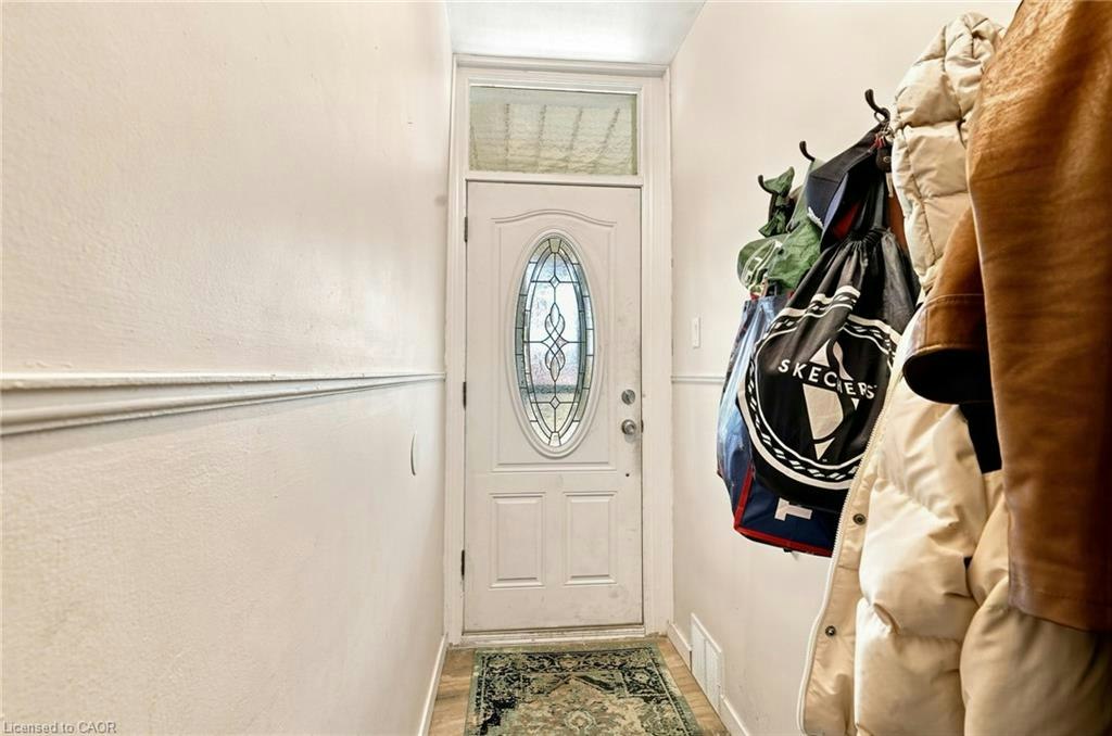 Upper-15 Clinton Street, Hamilton, ON, L8L 3J7 - 5