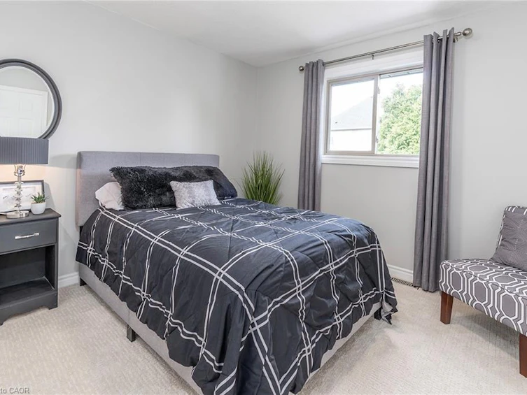 90 Surrey Drive, Hamilton, ON, L9K 1L9 - 18