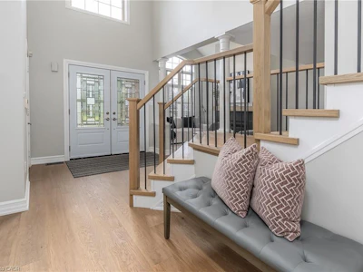 90 Surrey Drive - 5