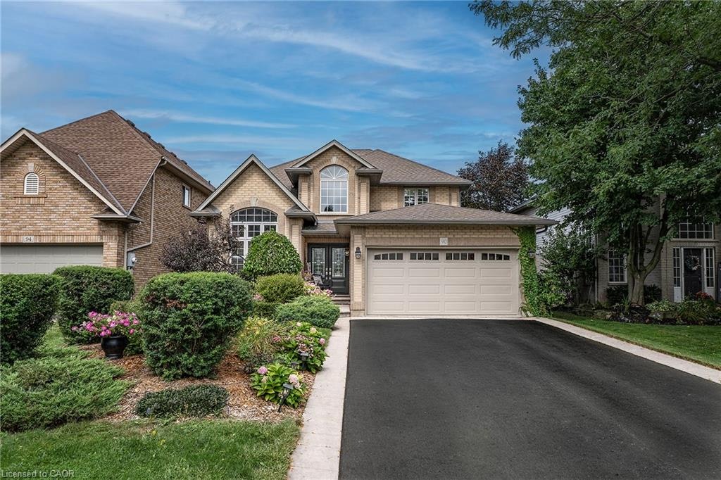 90 Surrey Drive, Hamilton, ON, L9K 1L9