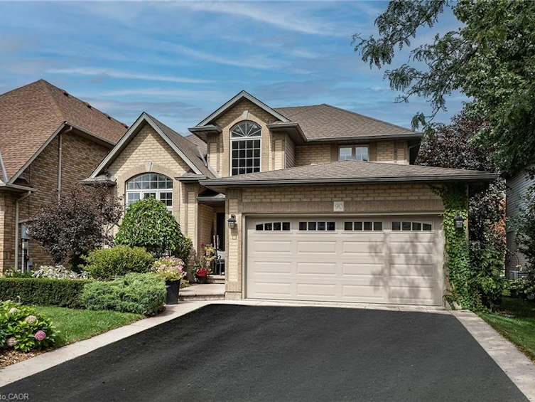 90 Surrey Drive, Hamilton, ON, L9K 1L9 - 2