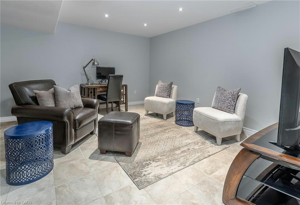 90 Surrey Drive, Hamilton, ON, L9K 1L9 - 26