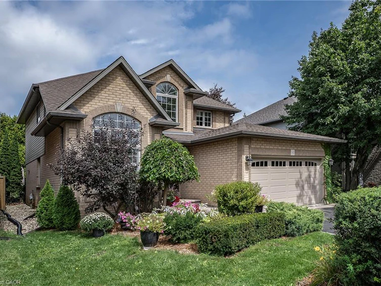 90 Surrey Drive, Hamilton, ON, L9K 1L9 - 3