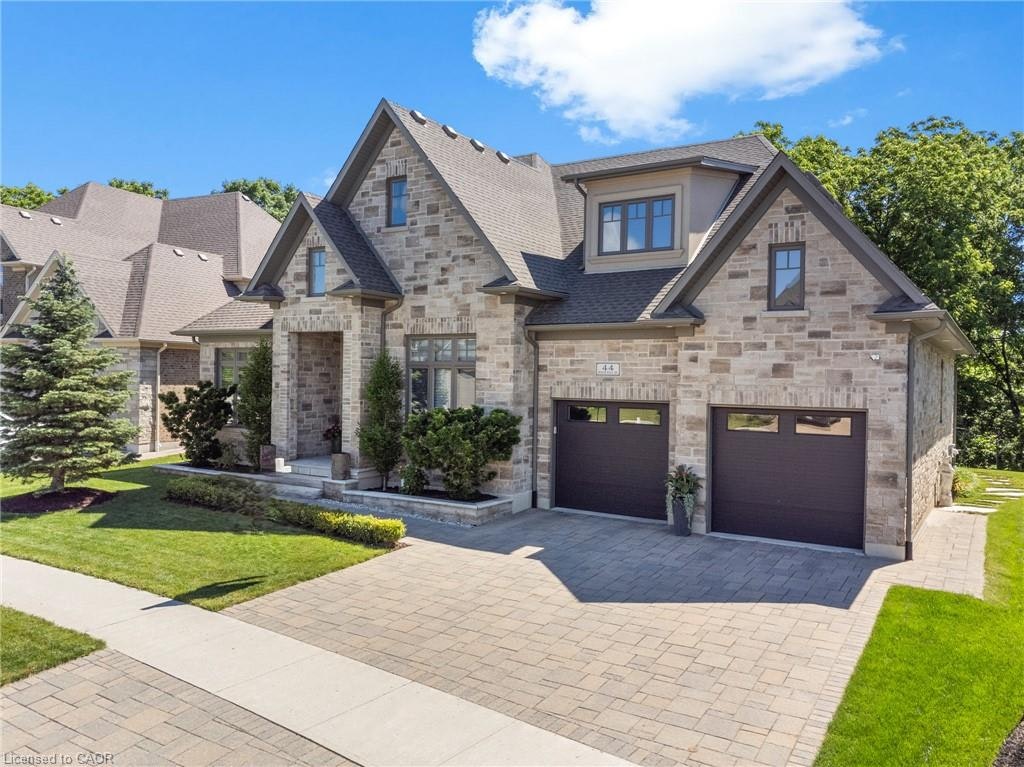 44 Pioneer Ridge Drive, Kitchener, ON, N2P 0G6