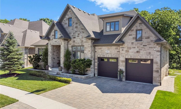 44 Pioneer Ridge Drive