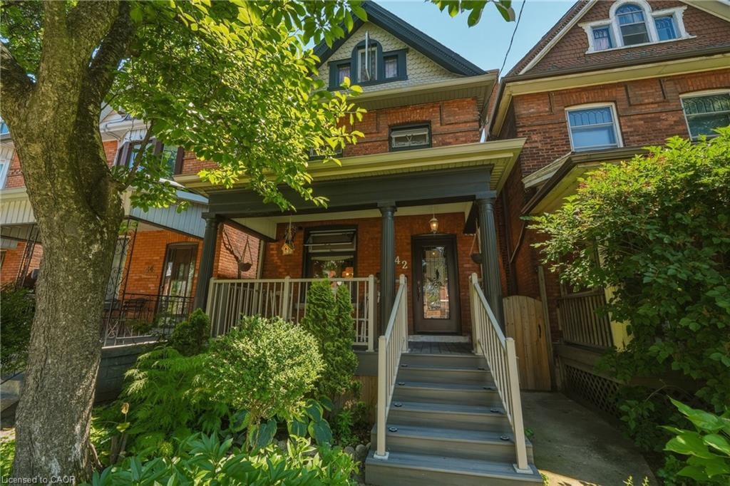 42 Nightingale Street, Hamilton, ON, L8L 1R8