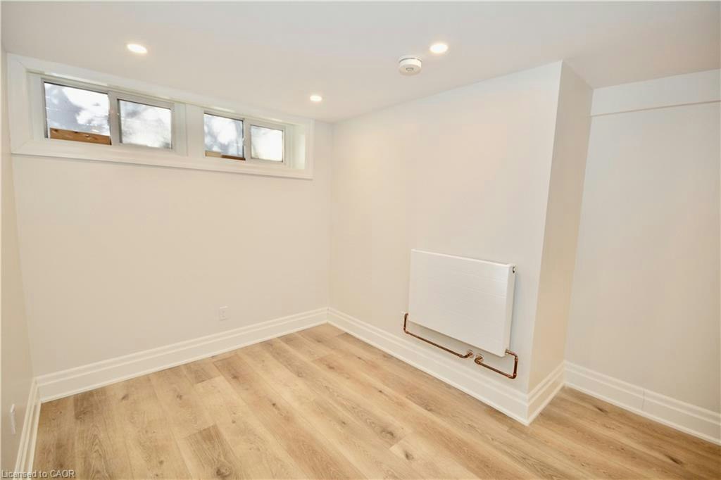 Lower-17 Inverness Avenue W, Hamilton, ON, L9C 1A1 - 10