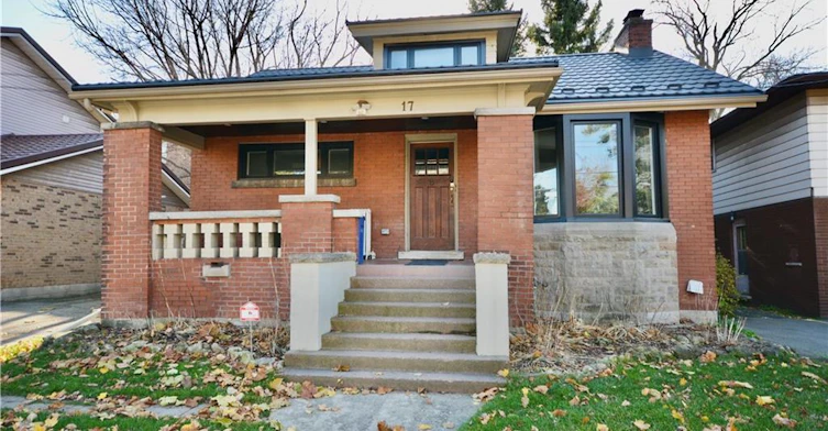 Lower-17 Inverness Avenue W, Hamilton, ON, L9C 1A1
