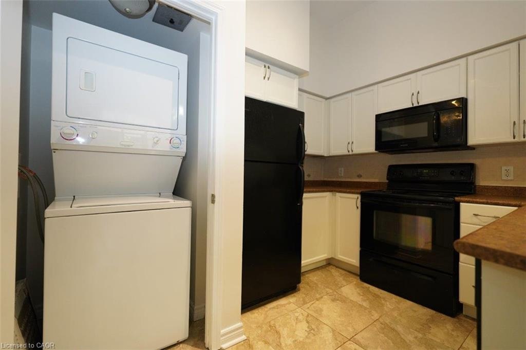320-330 Princess Royal Drive, Mississauga, ON, L5B 4P7 - 14