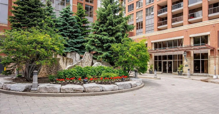 320-330 Princess Royal Drive, Mississauga, ON, L5B 4P7 - 25