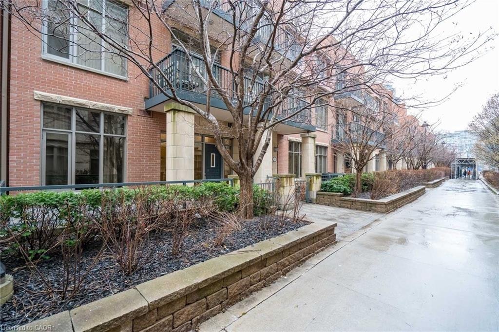320-330 Princess Royal Drive, Mississauga, ON, L5B 4P7 - 3