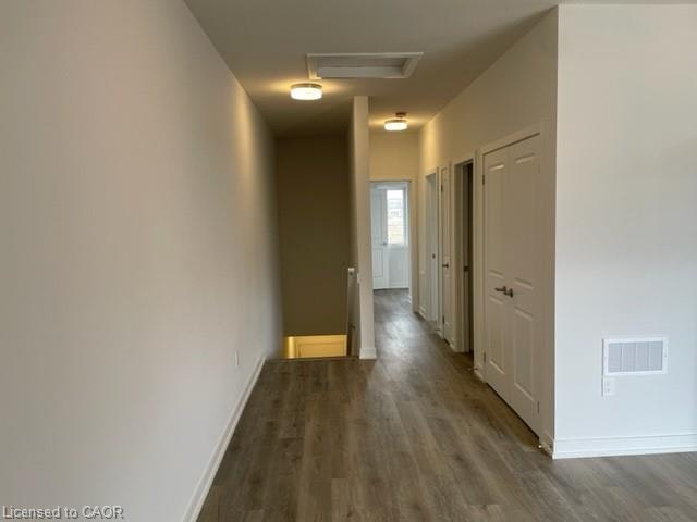 64-205 West Oak Trail, Kitchener, ON, N2R 0R9 - 8