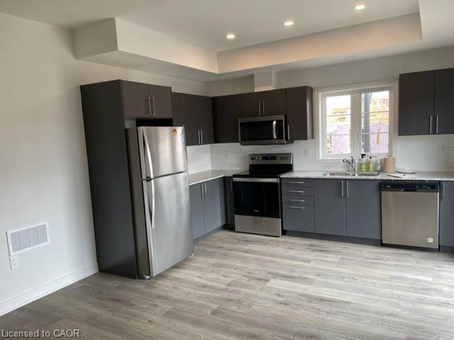 64-205 West Oak Trail, Kitchener, ON, N2R 0R9 - 3