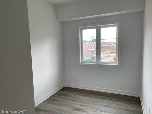 64-205 West Oak Trail, Kitchener, ON, N2R 0R9 - 12