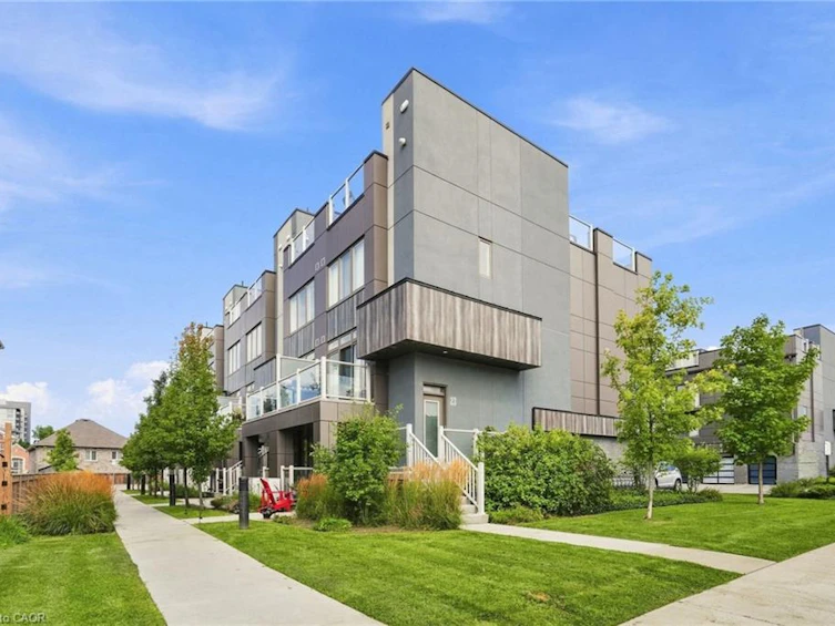 18-261 Skinner Road, Hamilton, ON, L8B 1W6