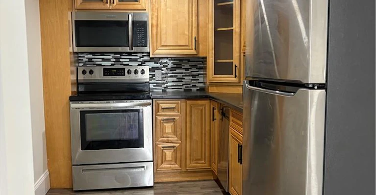 22-2 Grant Boulevard, Hamilton, ON, L9H 4L4