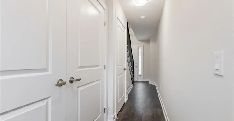 47-19 Picardy Drive, Hamilton, ON, L8J 2T7 - 3