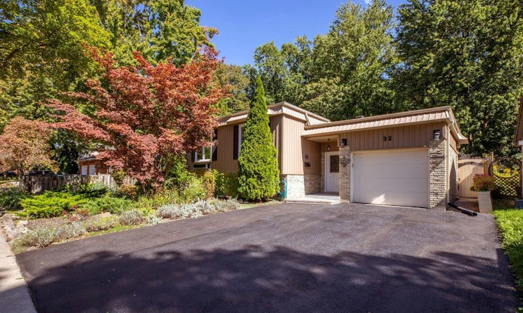 32 Beechwood Avenue