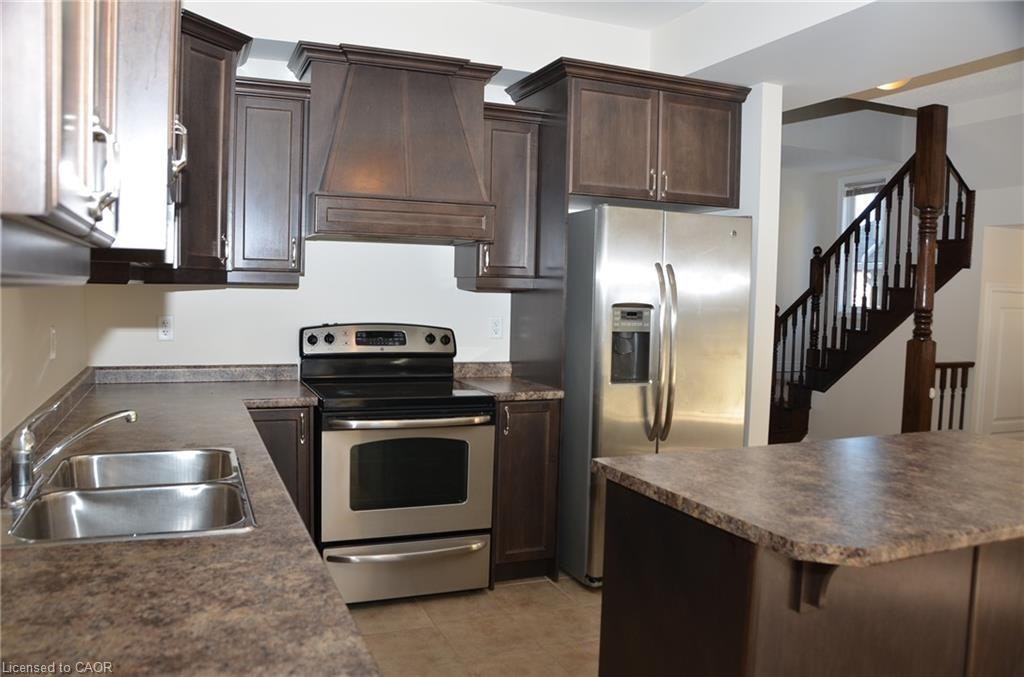 341 Stonehenge Drive, Hamilton, ON, L9K 1S7 - 9