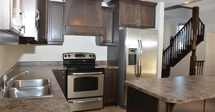 341 Stonehenge Drive, Hamilton, ON, L9K 1S7 - 9