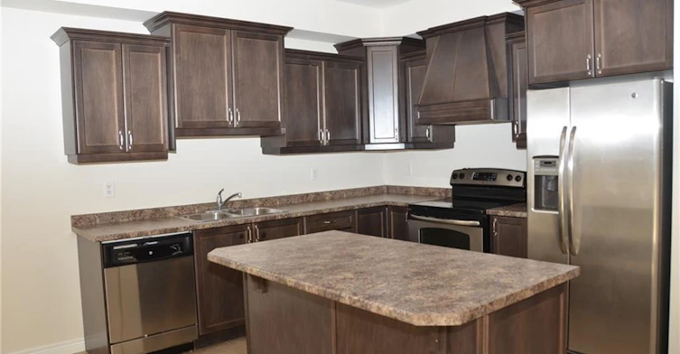 341 Stonehenge Drive, Hamilton, ON, L9K 1S7 - 7