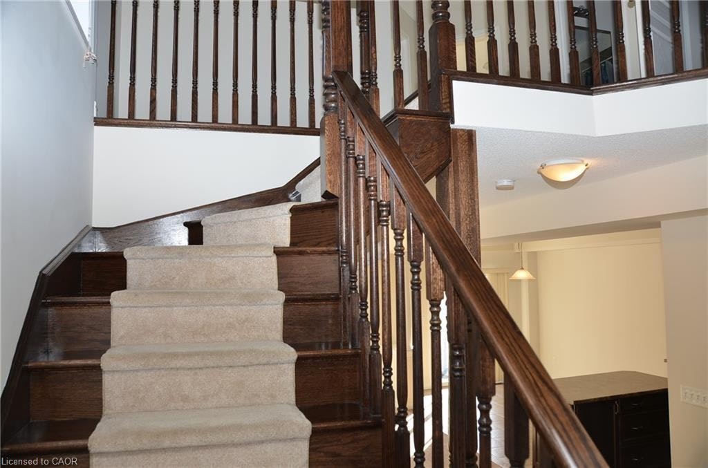 341 Stonehenge Drive, Hamilton, ON, L9K 1S7 - 12