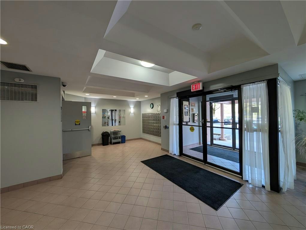 408-860 Commissioners Road E, London, ON, N6C 5Y8 - 2