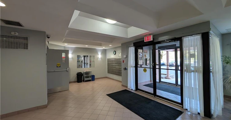 408-860 Commissioners Road E, London, ON, N6C 5Y8 - 2