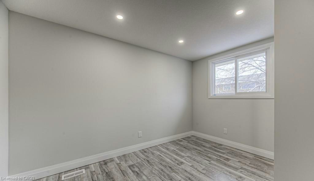 152 Overlea Drive, Kitchener, ON, N2M 1T3 - 23