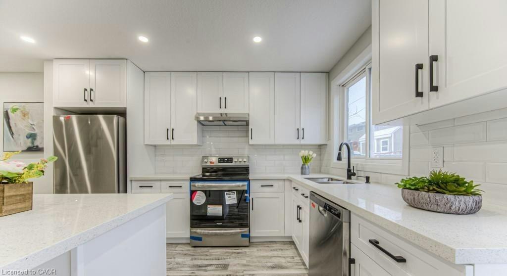 152 Overlea Drive, Kitchener, ON, N2M 1T3 - 5
