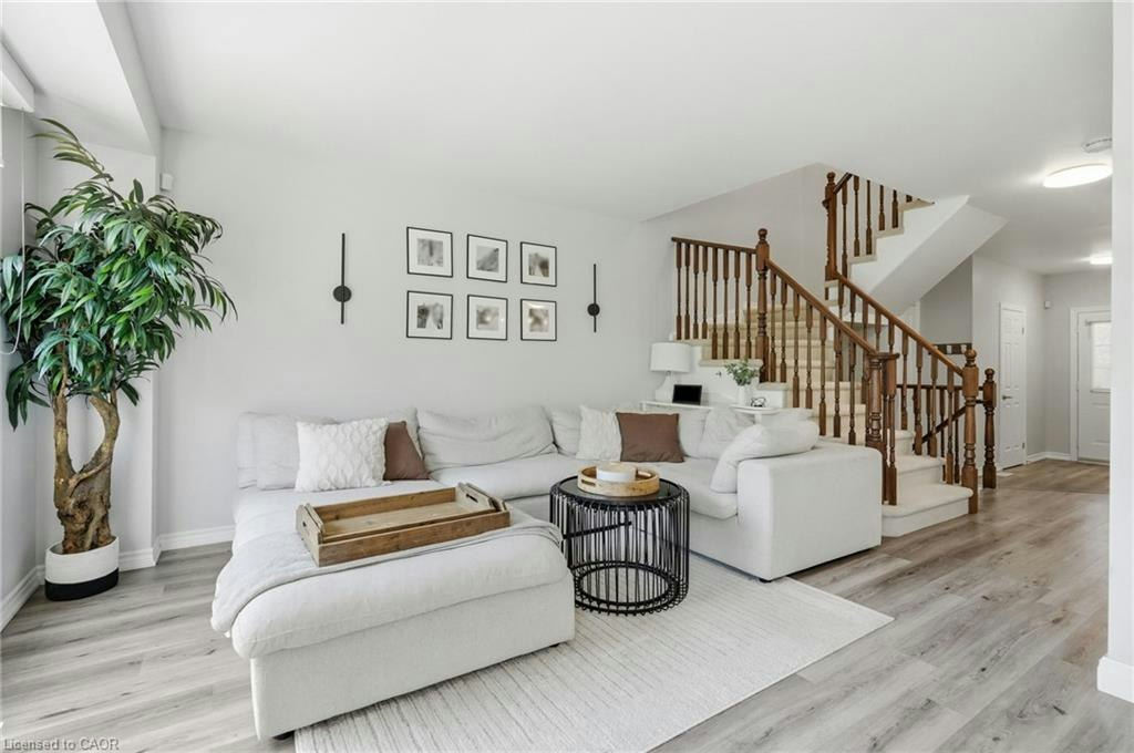 12-39 Panabaker Drive, Hamilton, ON, L9G 0A2 - 12