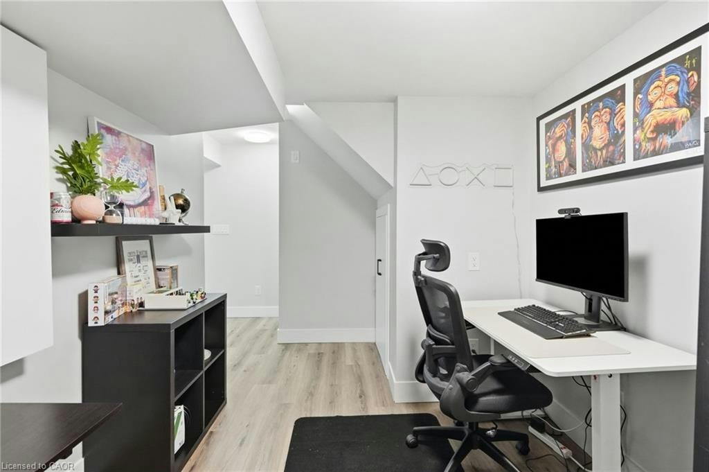12-39 Panabaker Drive, Hamilton, ON, L9G 0A2 - 31