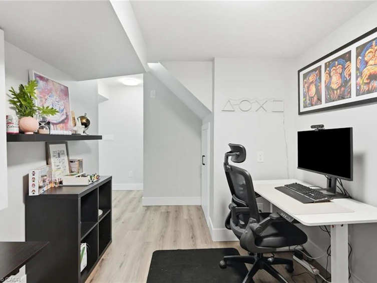 12-39 Panabaker Drive, Hamilton, ON, L9G 0A2 - 31