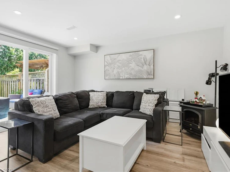 12-39 Panabaker Drive, Hamilton, ON, L9G 0A2 - 33