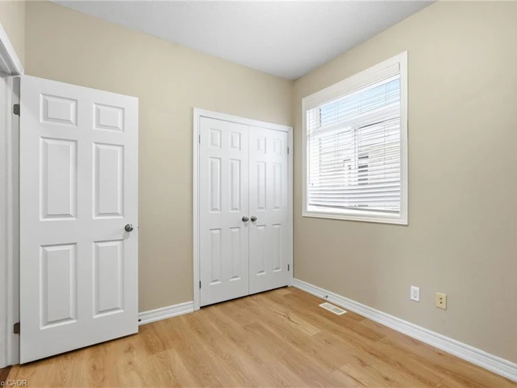 33 Norma Crescent, Guelph, ON, N1E 7M4 - 23