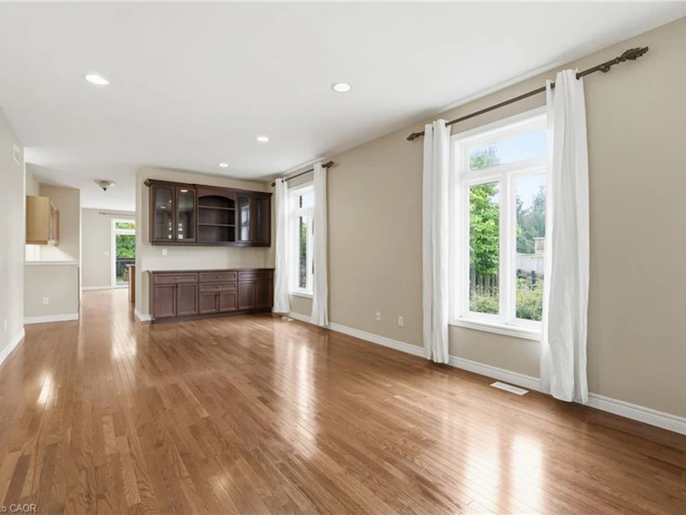 33 Norma Crescent, Guelph, ON, N1E 7M4 - 7
