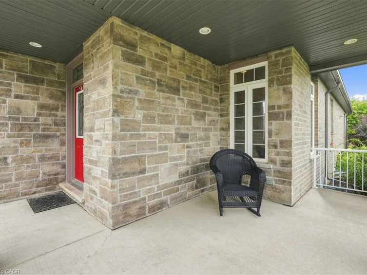 33 Norma Crescent, Guelph, ON, N1E 7M4 - 3