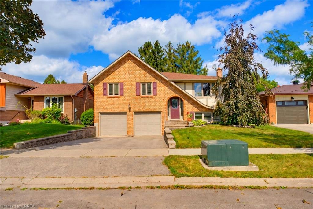 32 Wedgewood Drive, Brantford, ON, N3R 6J3