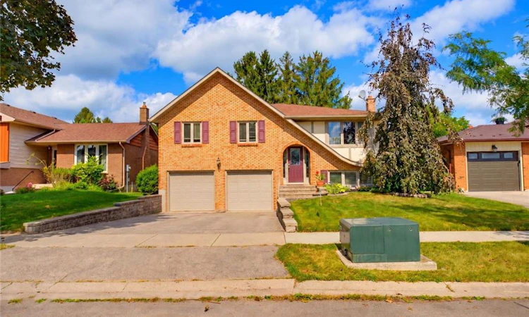 32 Wedgewood Drive
