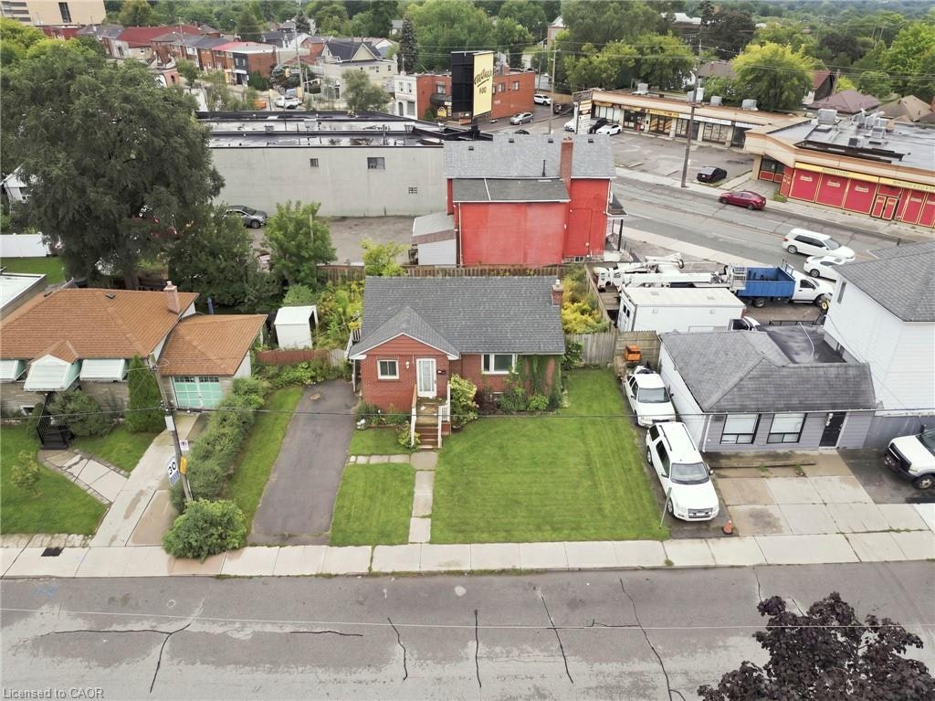 15 Mahoney Avenue, Toronto, ON, M6M 2H5