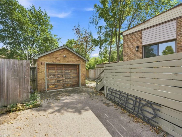 163 Grosvenor Avenue S, Hamilton, ON, L8M 3L4 - 36