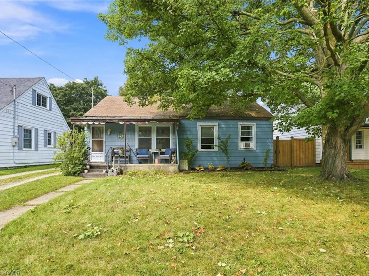 9 Lancaster Avenue, Brantford, ON, N3T 5E5
