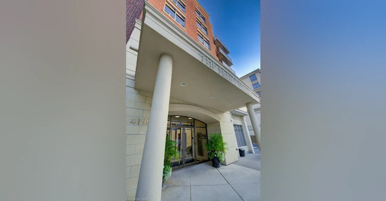 309-4196 Dundas Street W, Toronto, ON, M8X 0A3 - 4