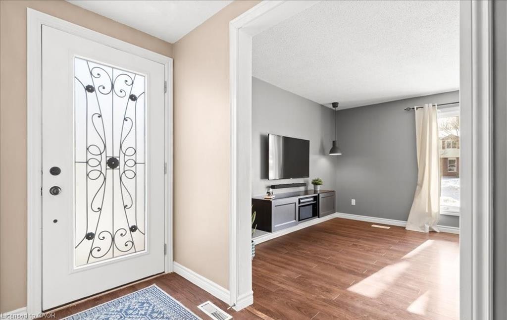 152B Northlake Drive, Waterloo, ON, N2V 1H7