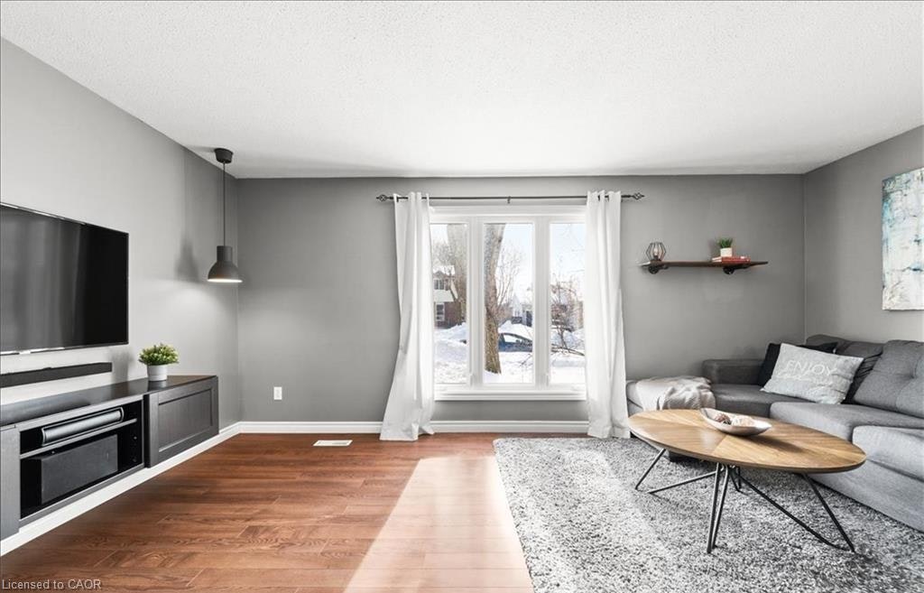 152B Northlake Drive, Waterloo, ON, N2V 1H7 - 2