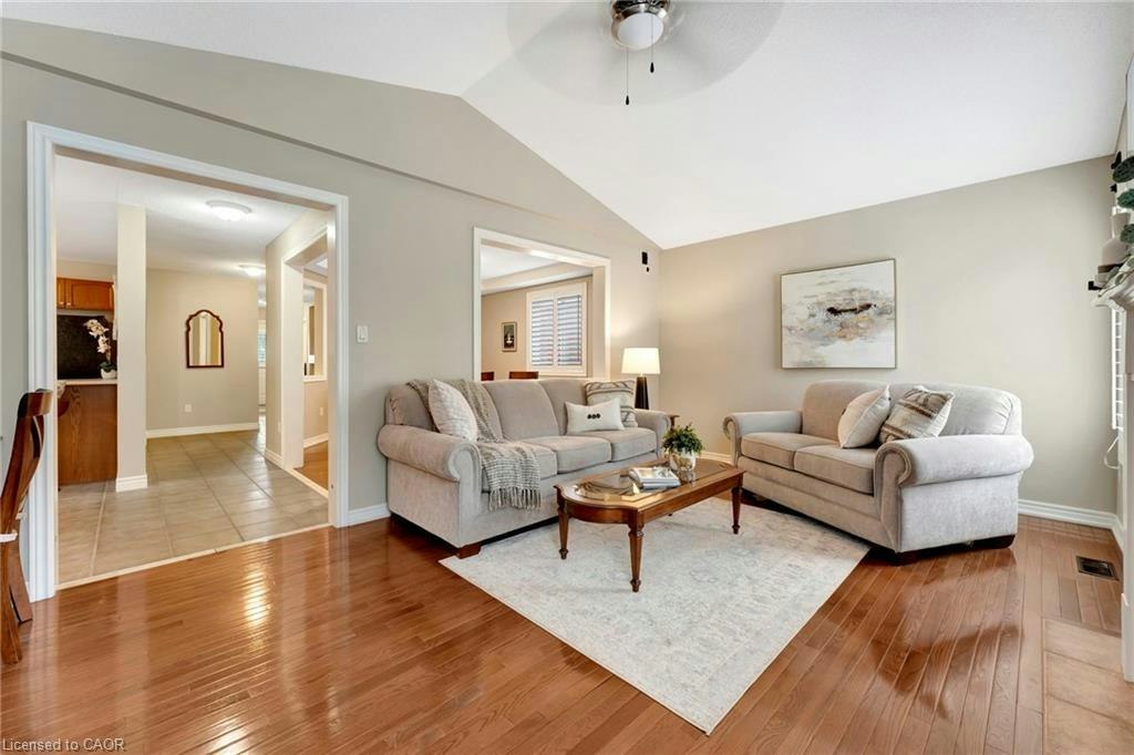 251 Braithwaite Avenue, Hamilton, ON, L9G 5A7 - 4
